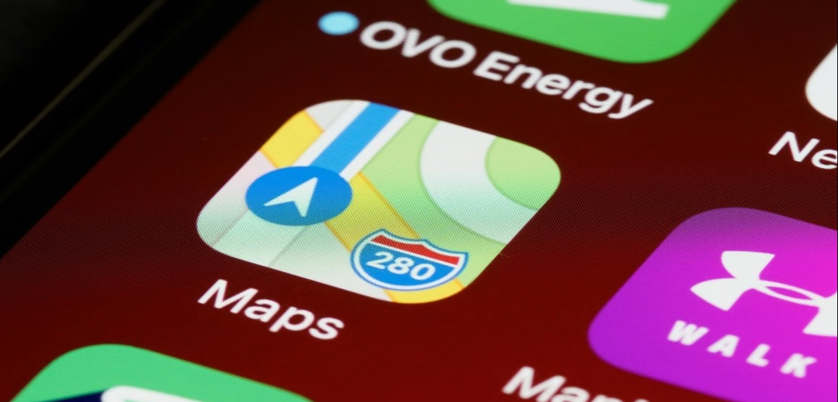 Analysts say Apple Maps will introduce search advertisements next year and business models continue to expand.